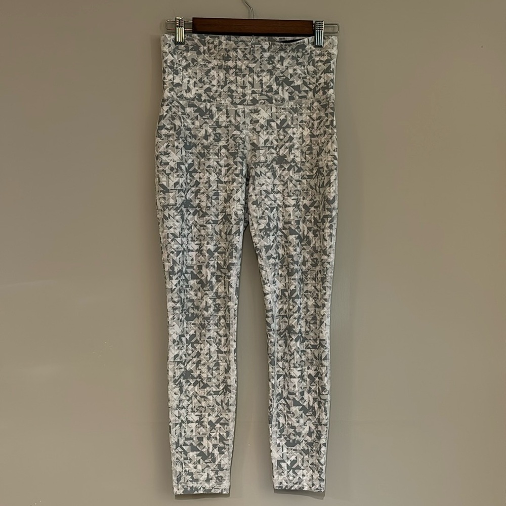 Xersion Quick-Dri Ankle Leggings